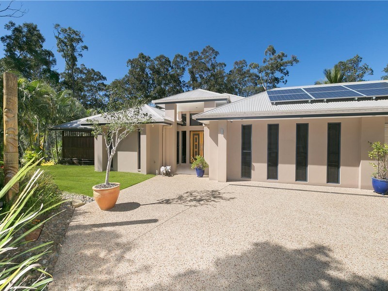 9 Anna Close, Tanawha QLD 4556