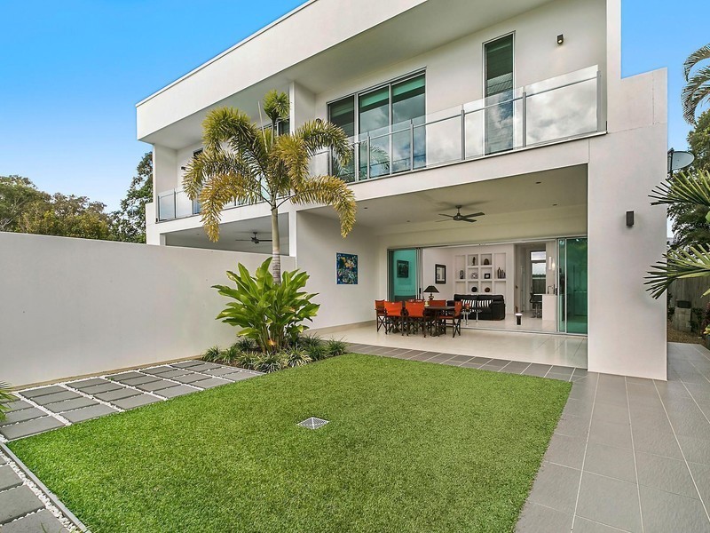 2/45 Broadwater Avenue, Maroochydore QLD 4558