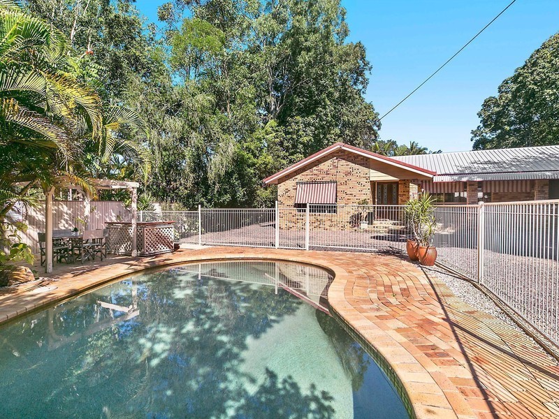 16 William Street, Landsborough QLD 4550