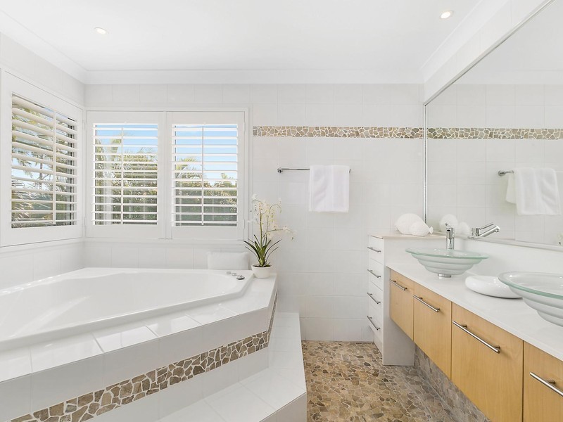 6 Beachcomber Court, Bokarina QLD 4575