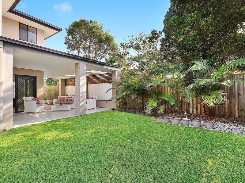 8 Manor Lane, Buderim QLD 4556