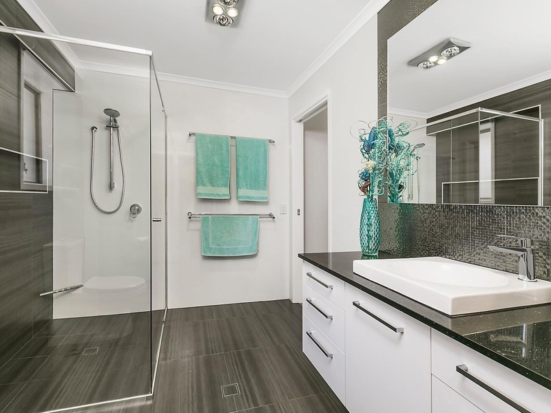 31 Saratoga Drive, Mountain Creek QLD 4557