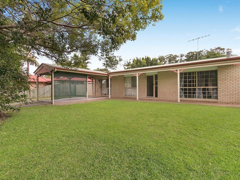 10 Laurel Street, Beerwah QLD 4519
