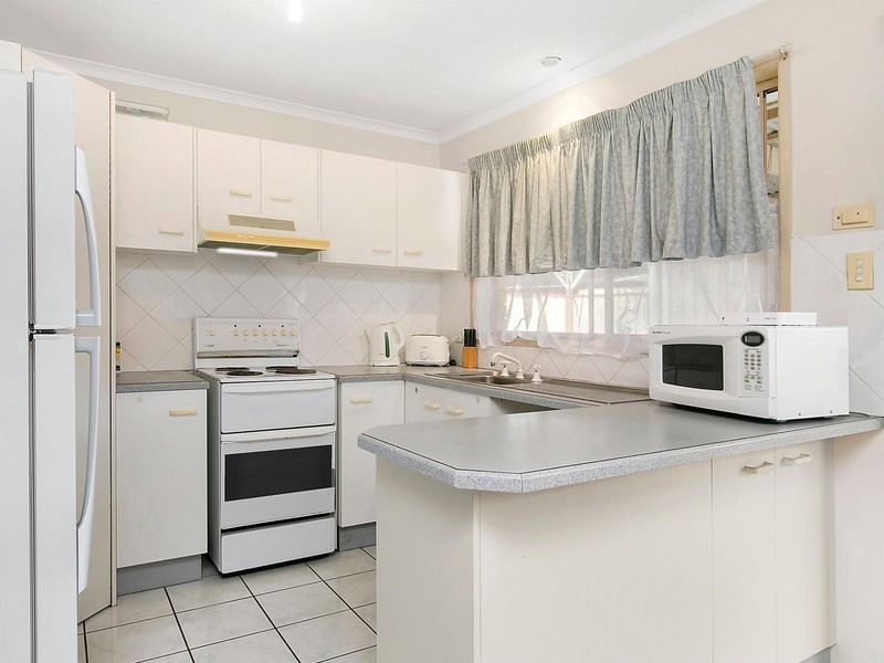 10 Laurel Street, Beerwah QLD 4519