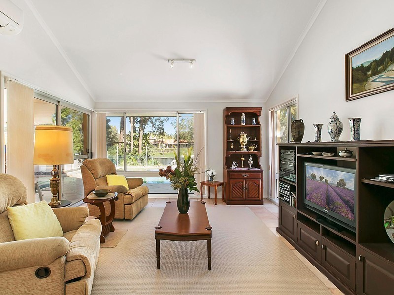 71 Karawatha Drive, Mountain Creek QLD 4557