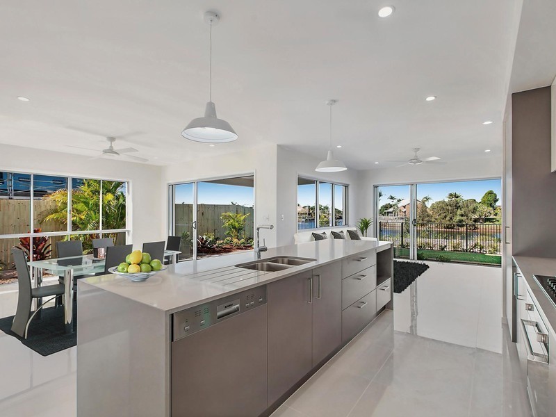 61 Waterway Drive, Birtinya QLD 4575