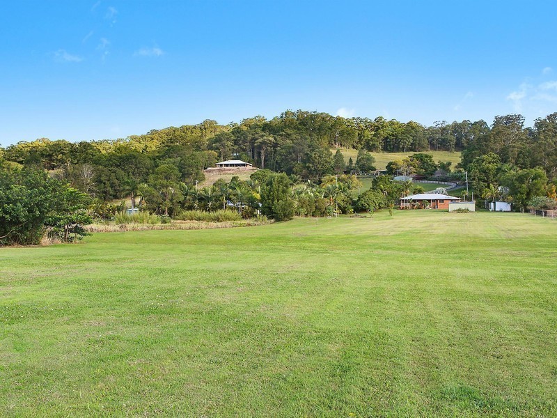 325 Petrie Creek Road, Rosemount QLD 4560