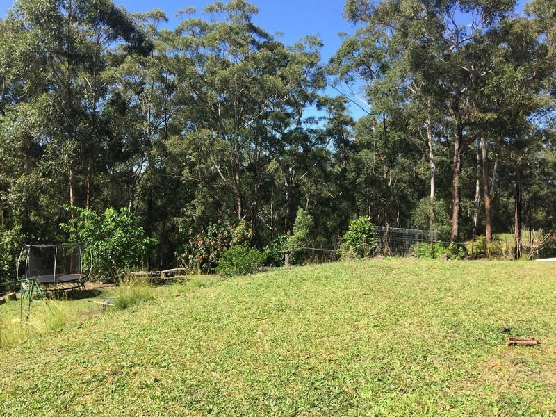 4 Lisa Road, Chevallum QLD 4555