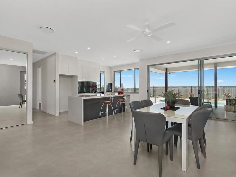 19 Apple Gum Place, Palmview QLD 4553