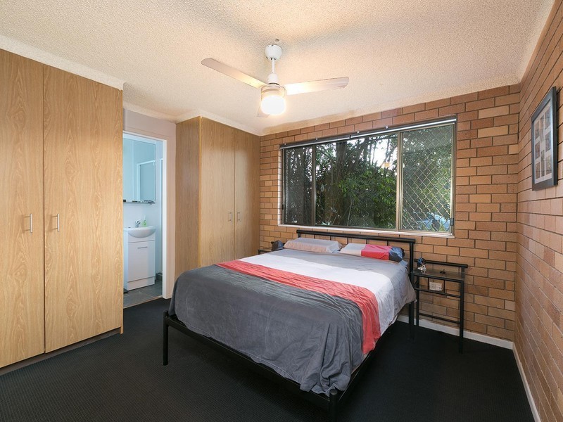1/34 Goonawarra Drive, Mooloolaba QLD 4557