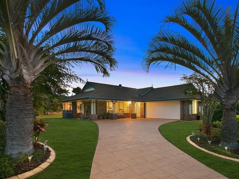 12 Courcheval Terrace, Mons QLD 4556