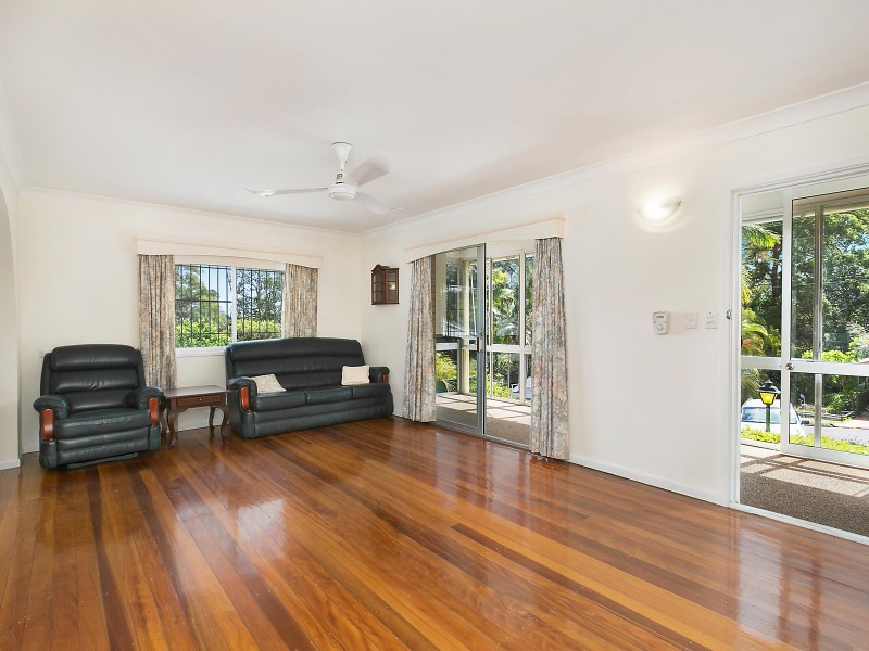 51 Hillcrest Avenue, Nambour QLD 4560