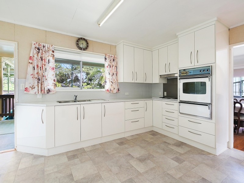 51 Hillcrest Avenue, Nambour QLD 4560