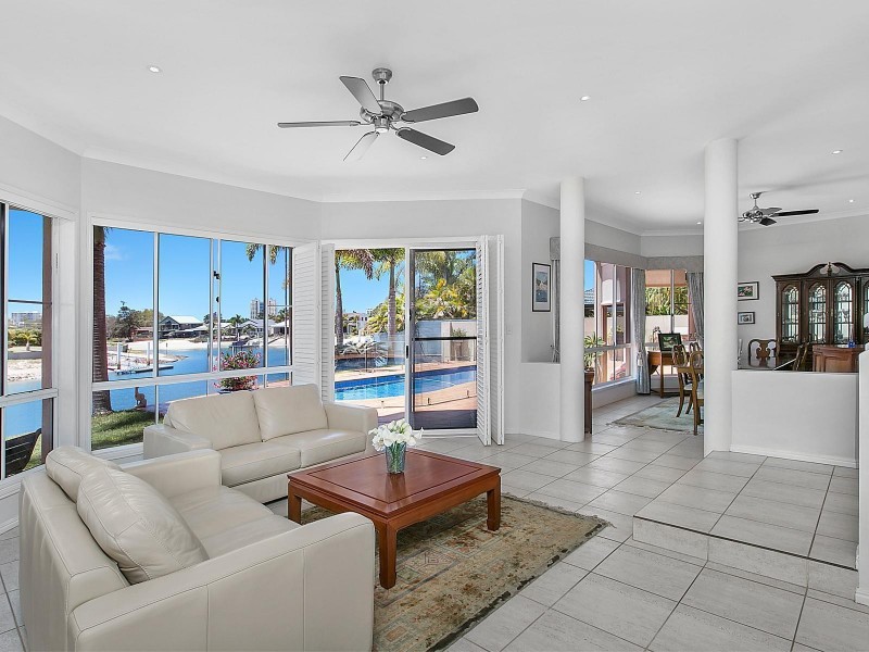 49 Carrothool Place, Mooloolaba QLD 4557
