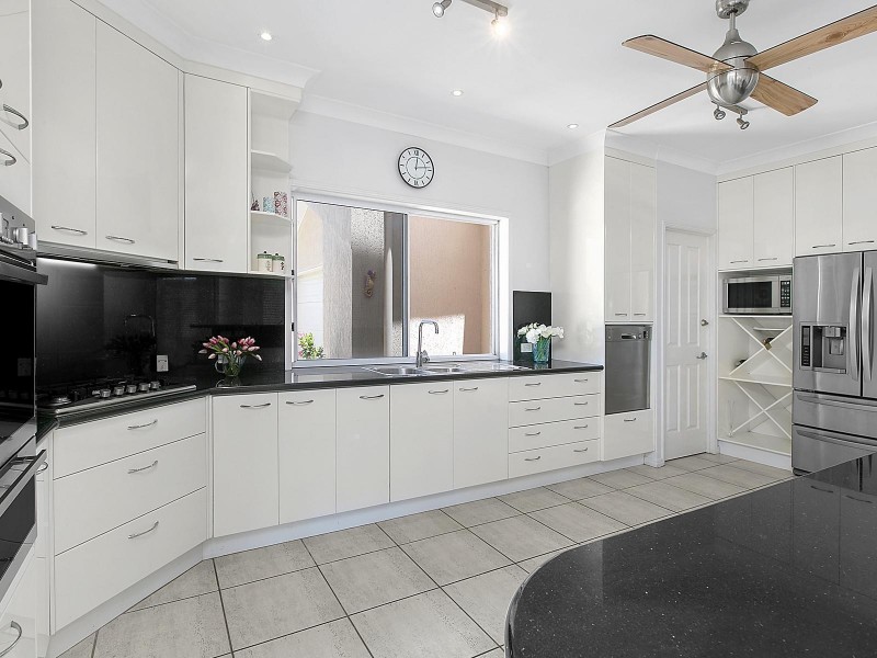 49 Carrothool Place, Mooloolaba QLD 4557