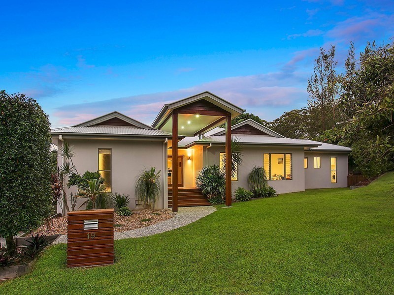 19 Garden Avenue, Palmwoods QLD 4555