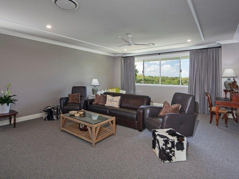 15 Mountain Top Court, Mons QLD 4556