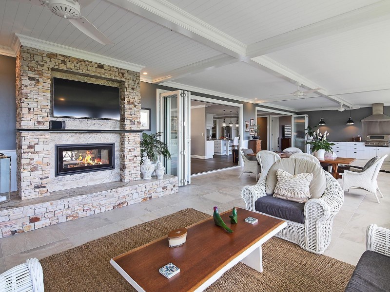 15 Mountain Top Court, Mons QLD 4556