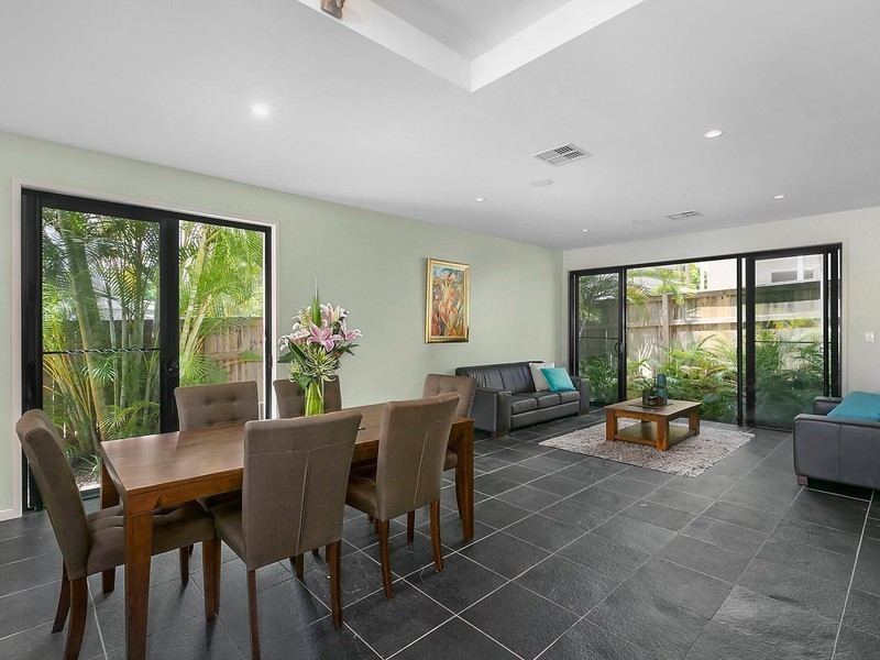 17 Camfield Street, Alexandra Headland QLD 4572