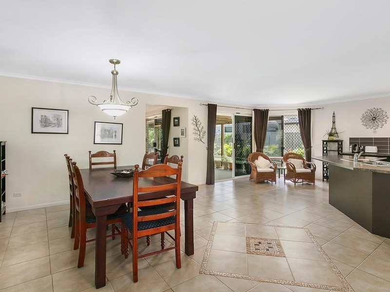 18 Eyre Place, Caloundra West QLD 4551