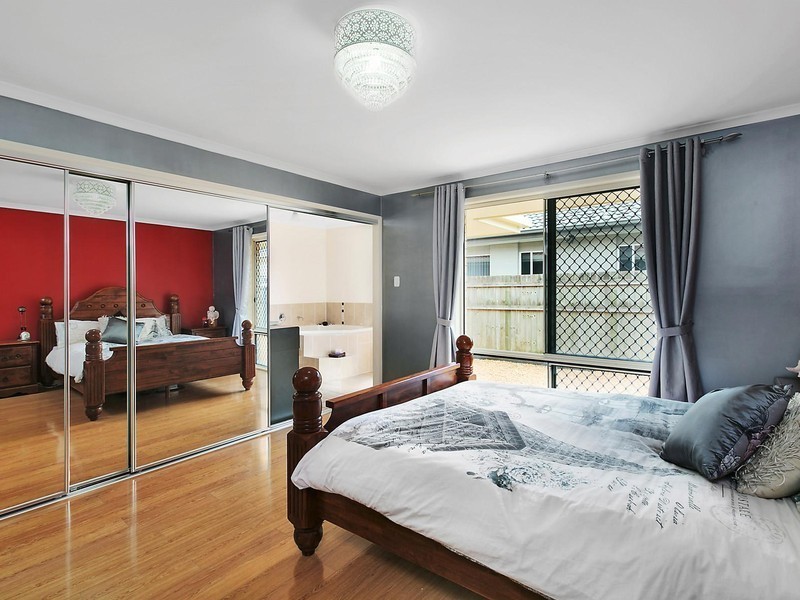 18 Eyre Place, Caloundra West QLD 4551