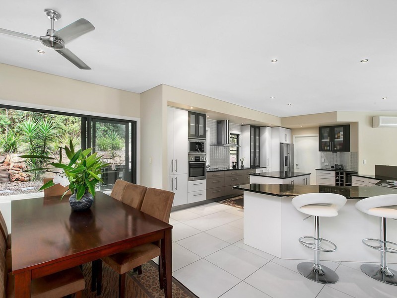 129 Glenfinnan Court, Forest Glen QLD 4556