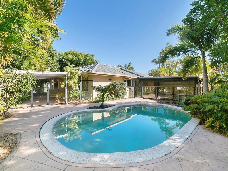 4 Gull Place, Parrearra QLD 4575