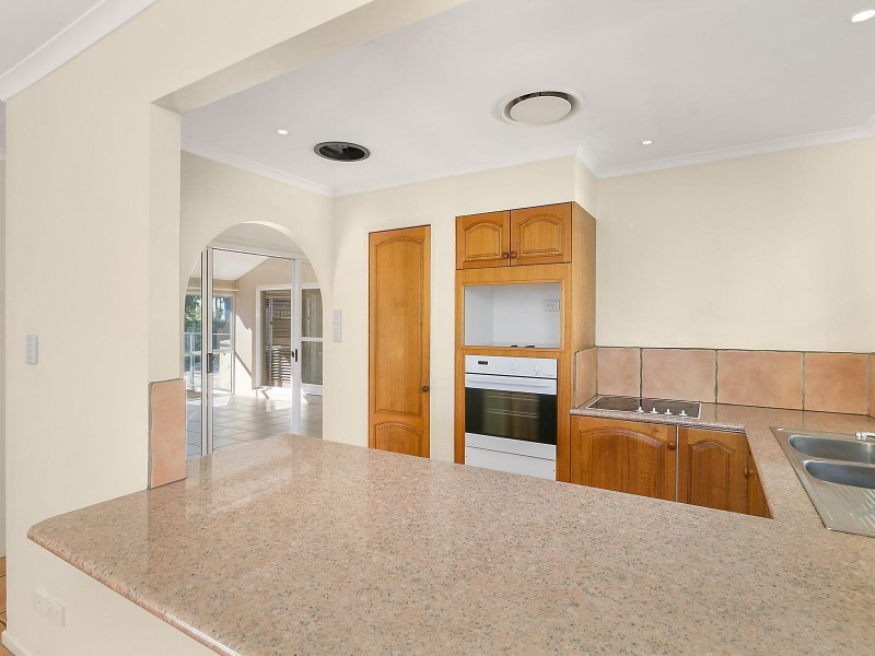 4 Gull Place, Parrearra QLD 4575