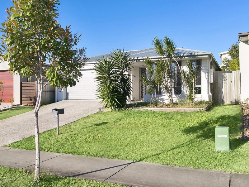 42 Robur Crescent, Mountain Creek QLD 4557