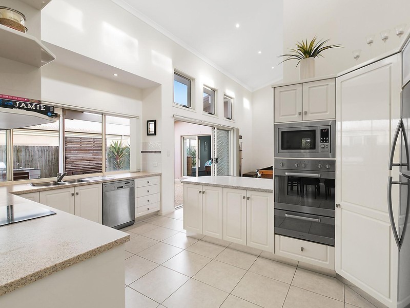 20 Quillback Court, Mountain Creek QLD 4557