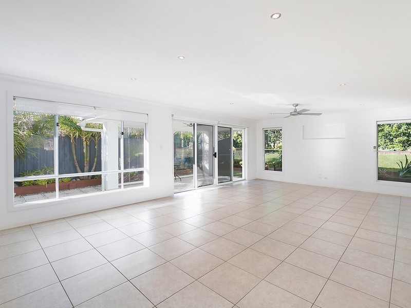 6 Flindersia Place, Mountain Creek QLD 4557