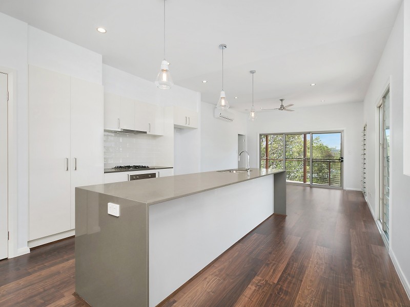 1 and 2/17 The Grove, Alexandra Headland QLD 4572