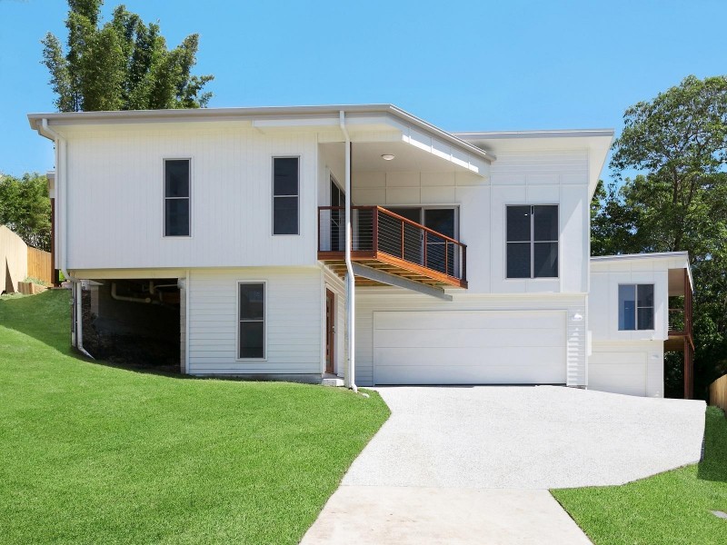 1 and 2/17 The Grove, Alexandra Headland QLD 4572