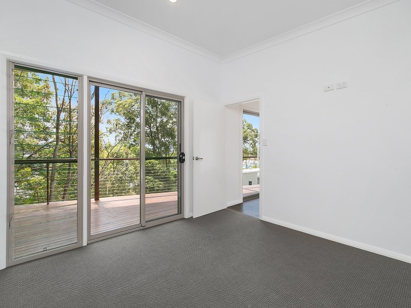 1 and 2/17 The Grove, Alexandra Headland QLD 4572