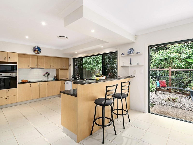 16 Springbrook Grove, Buderim QLD 4556