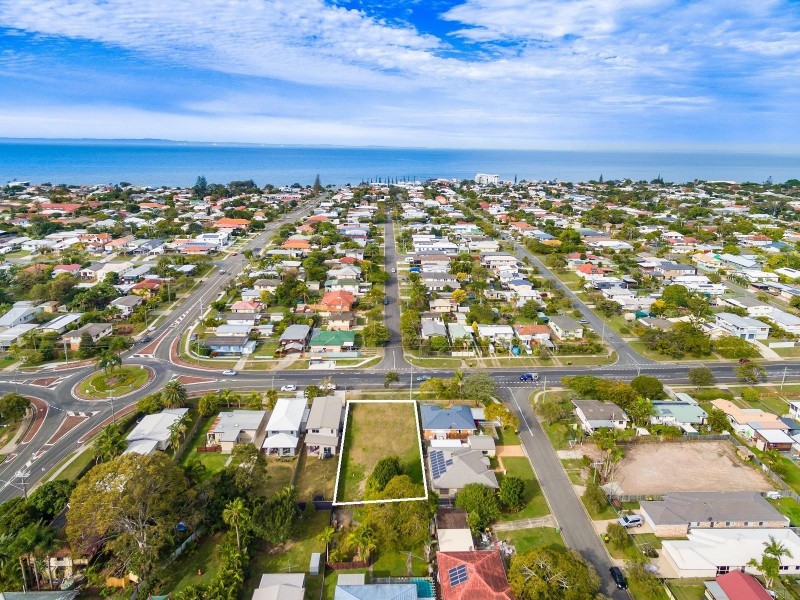 227 Scarborough Road, Scarborough QLD 4020