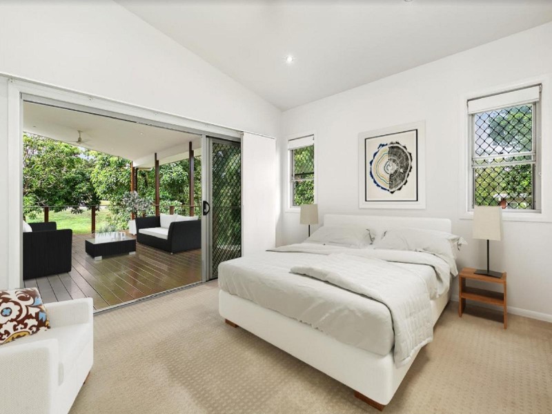 18 Oxleigh Crescent, Nambour QLD 4560