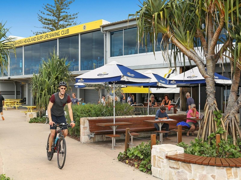 15 The Grove, Alexandra Headland QLD 4572