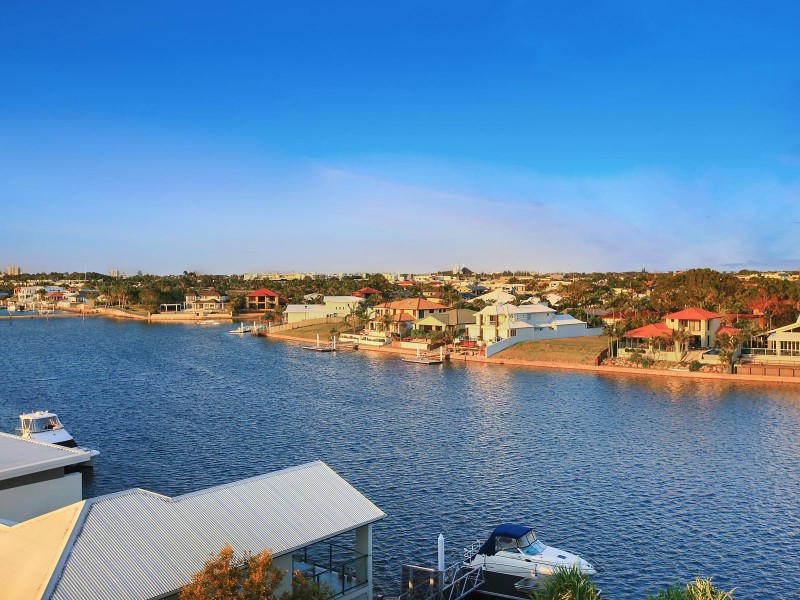 60/7 Grand Parade, Kawana Island QLD 4575