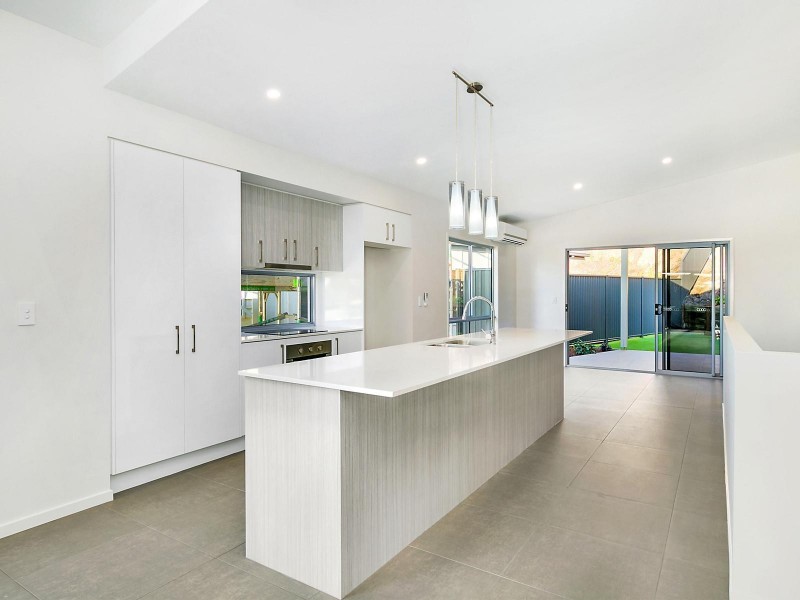 9 The Grove, Alexandra Headland QLD 4572