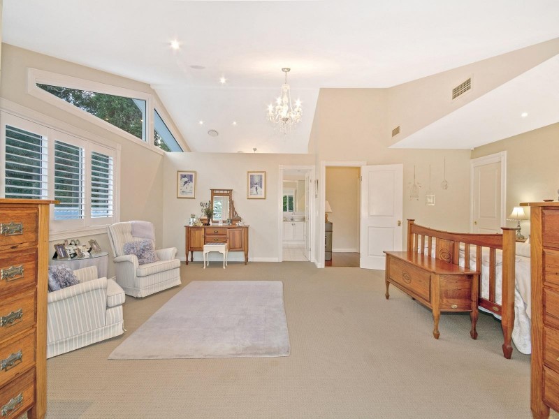 11 Malones Road, Kiels Mountain QLD 4559