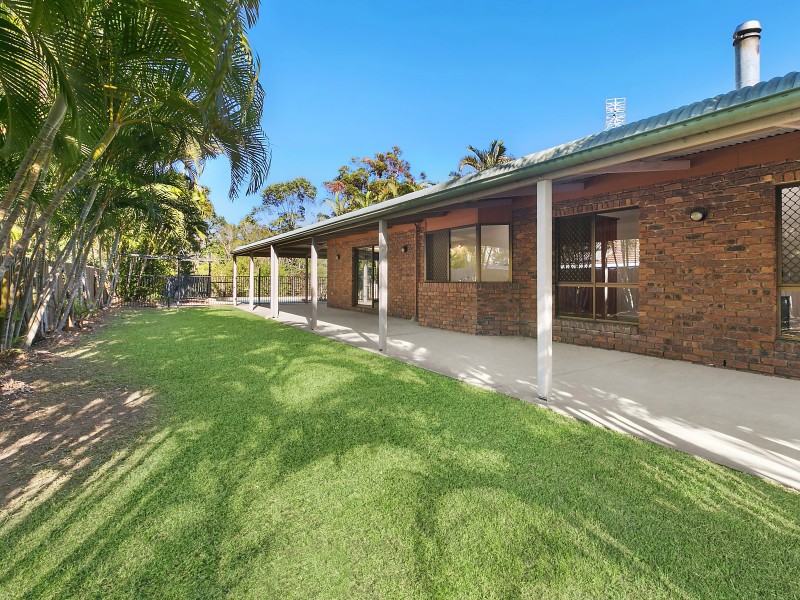 5 Karawatha Drive, Mountain Creek QLD 4557