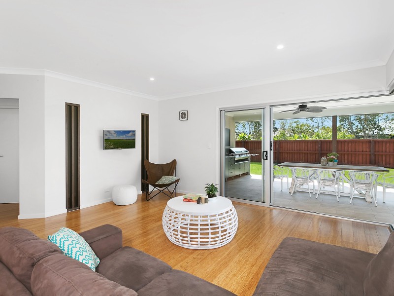 8 Petrus Place, Sippy Downs QLD 4556