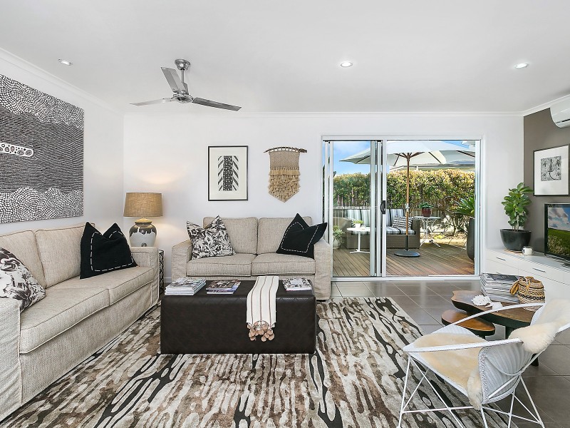 18 Myrtle Place, Mountain Creek QLD 4557