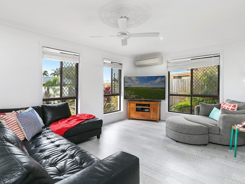 14 Kunari Street, Buddina QLD 4575