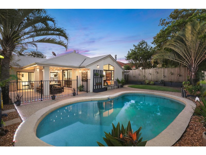 32 Hastings Place, Buderim QLD 4556