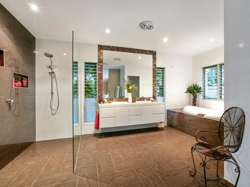 12 Tanawha Road, Tanawha QLD 4556