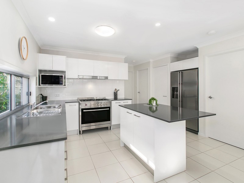 24 Flame Tree Avenue, Sippy Downs QLD 4556