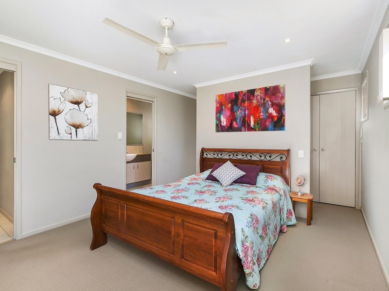 27 Sinatra Street, Sippy Downs QLD 4556
