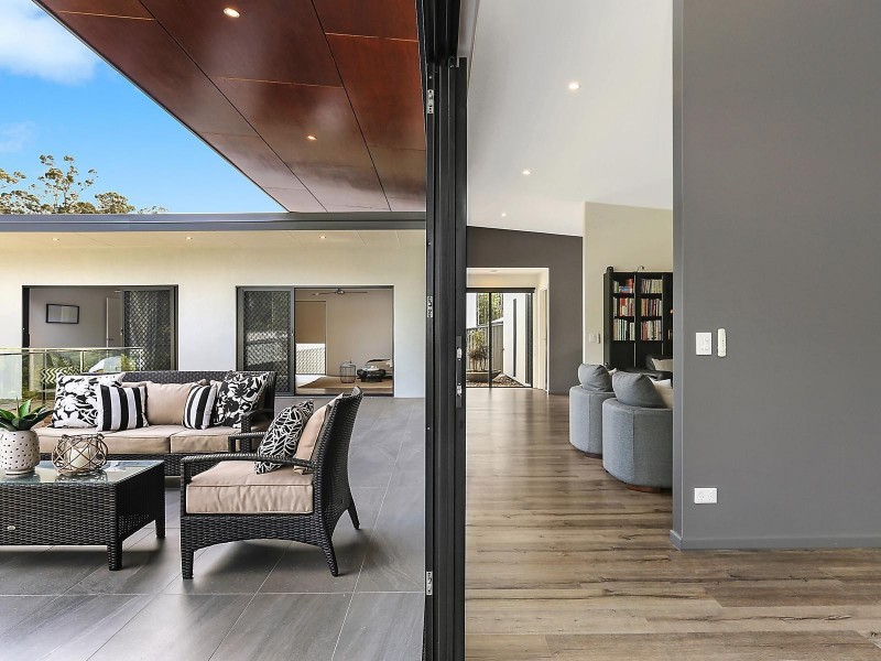 18 Forest Ridge Avenue, Palmview QLD 4553